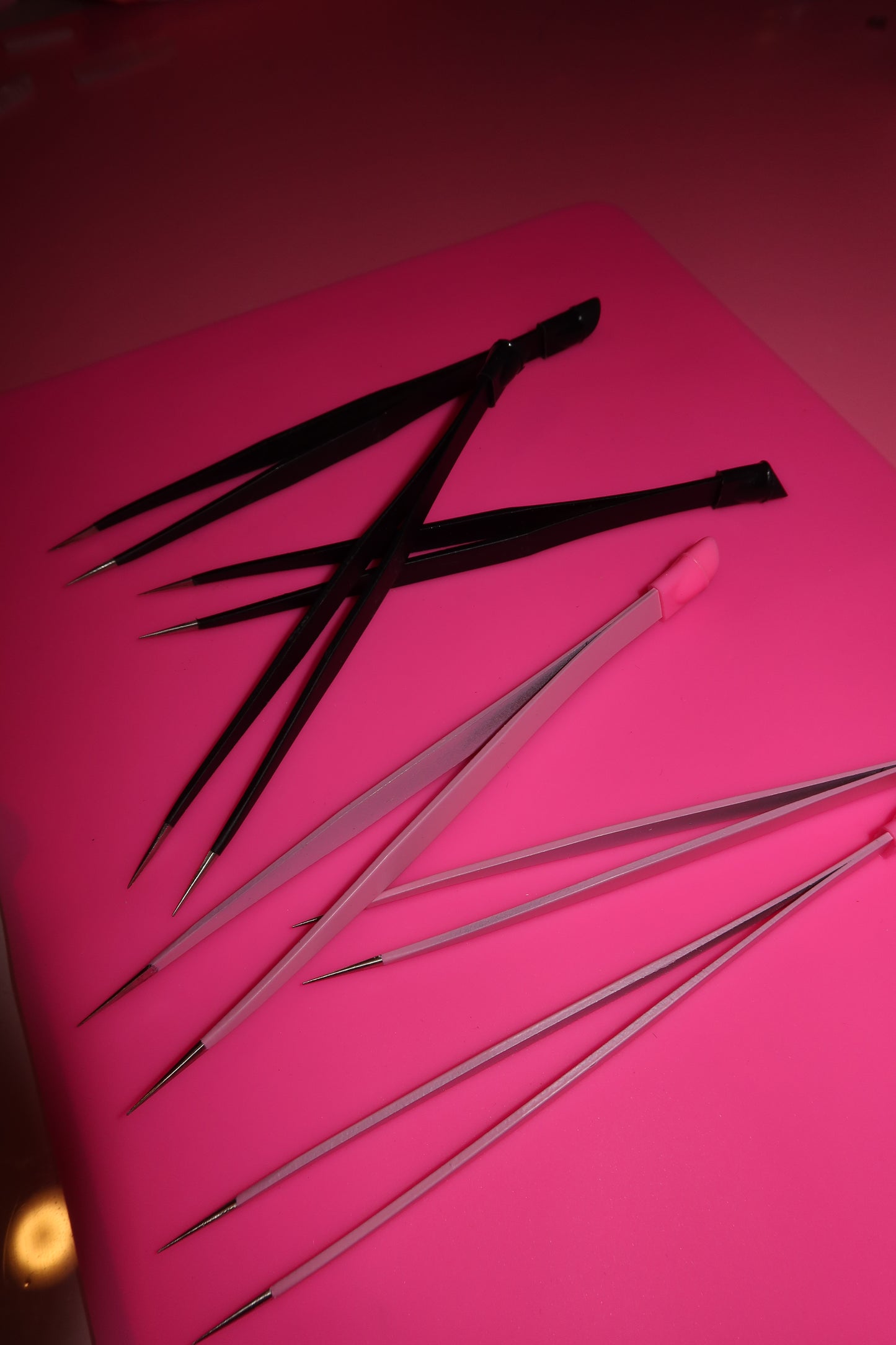 Tweezers